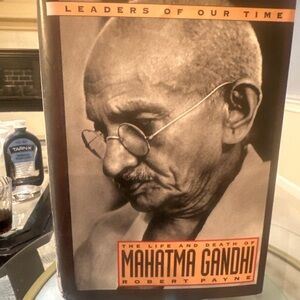 Vintage “The Life and Death of Mahatma Gandhi” by Robert Payne